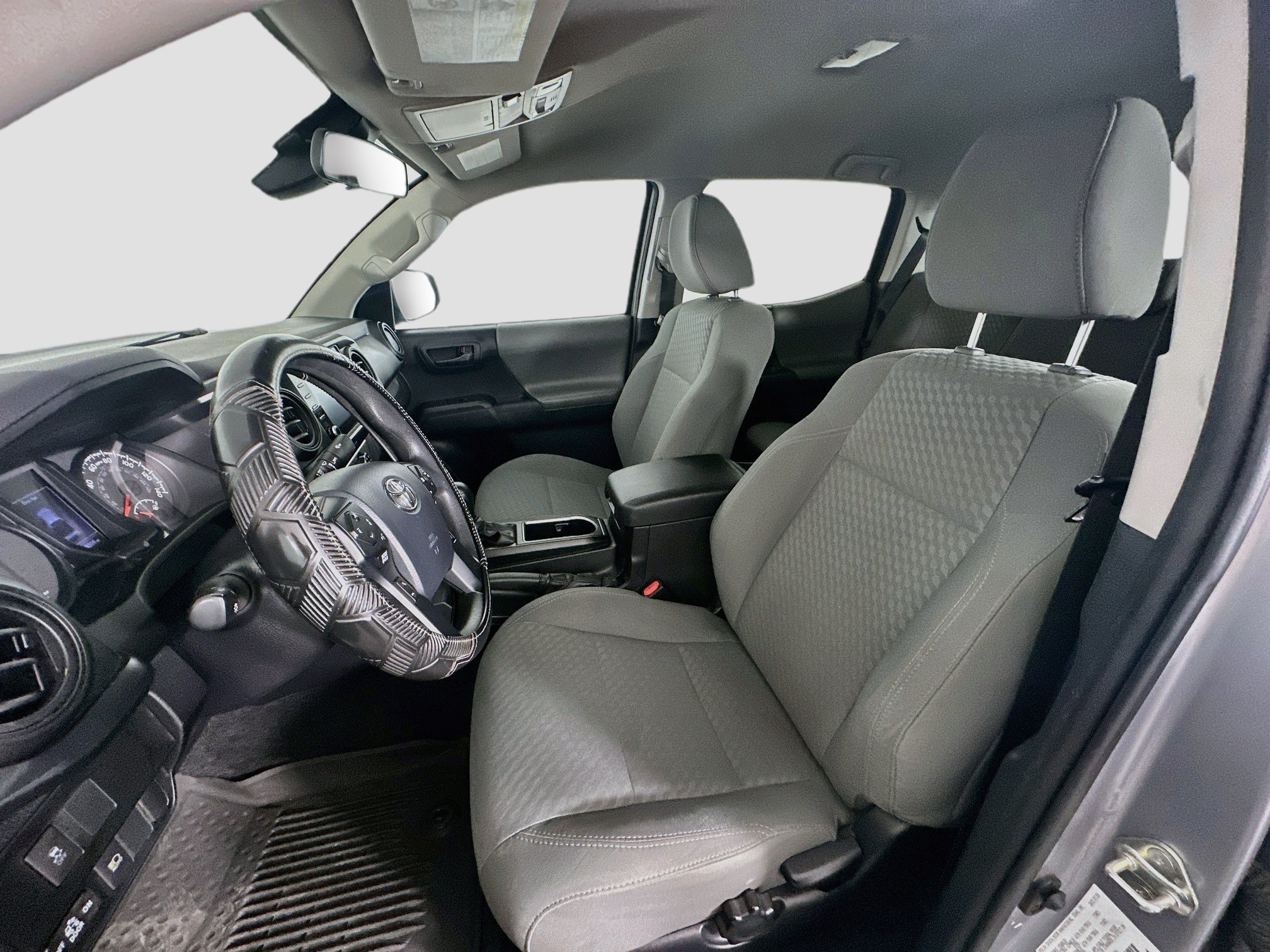 Used 2020 Toyota Tacoma SR w/ SR Convenience Package RWD image 13