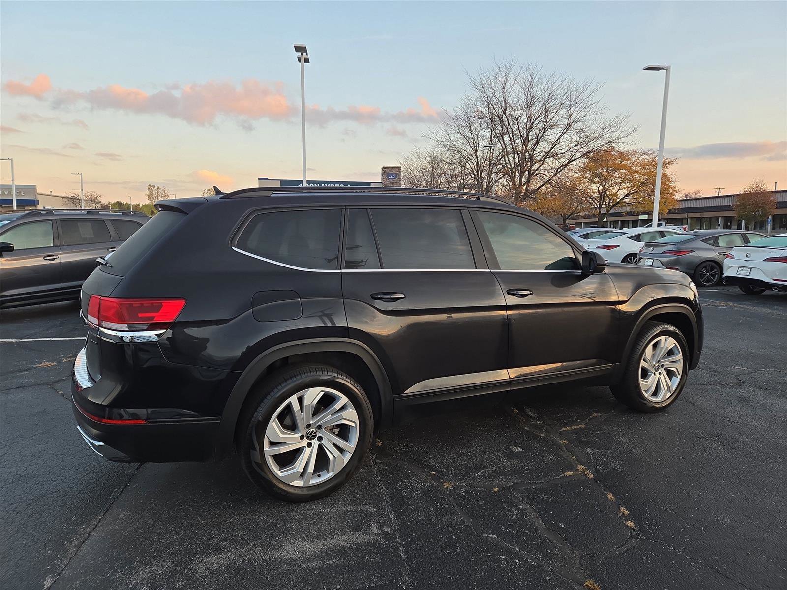 Used 2023 Volkswagen Atlas SE image 29