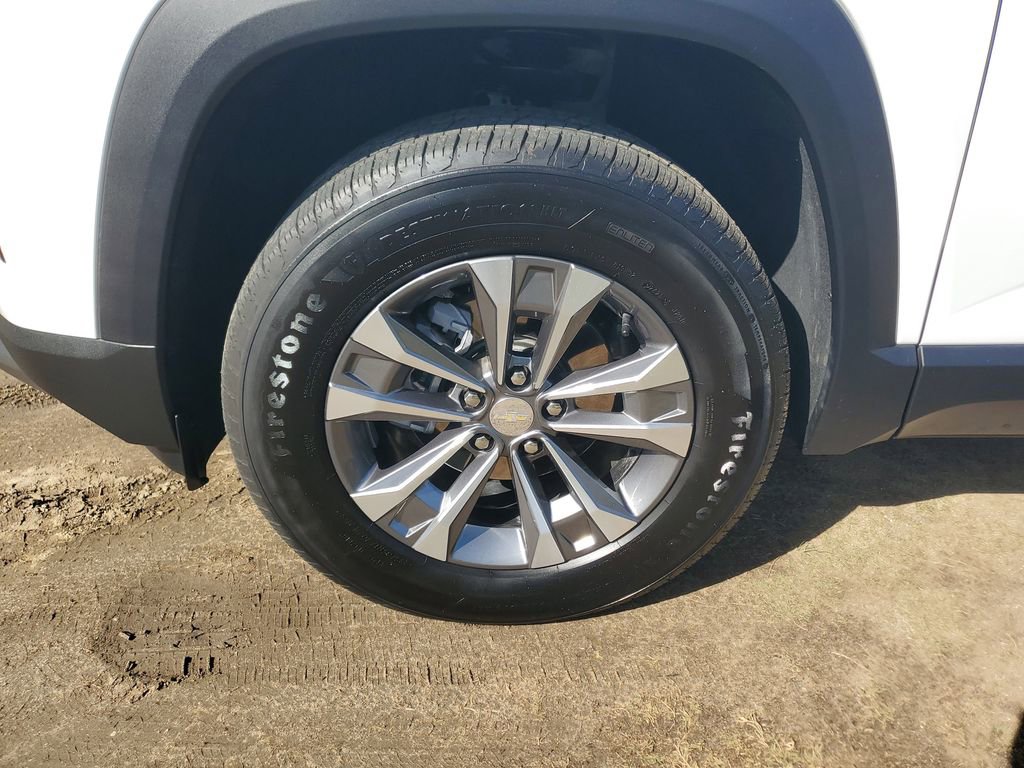 Used 2026 Chevrolet Equinox LT w/ Convenience Package II FWD image 6