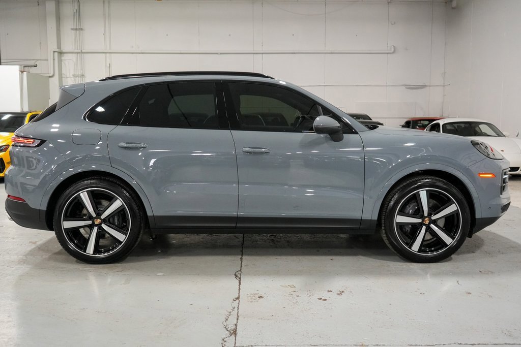 Used 2024 Porsche Cayenne image 7