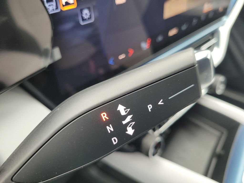 New 2026 Chevrolet Equinox EV LT image 16