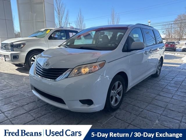 Used 2013 Toyota Sienna LE image 12