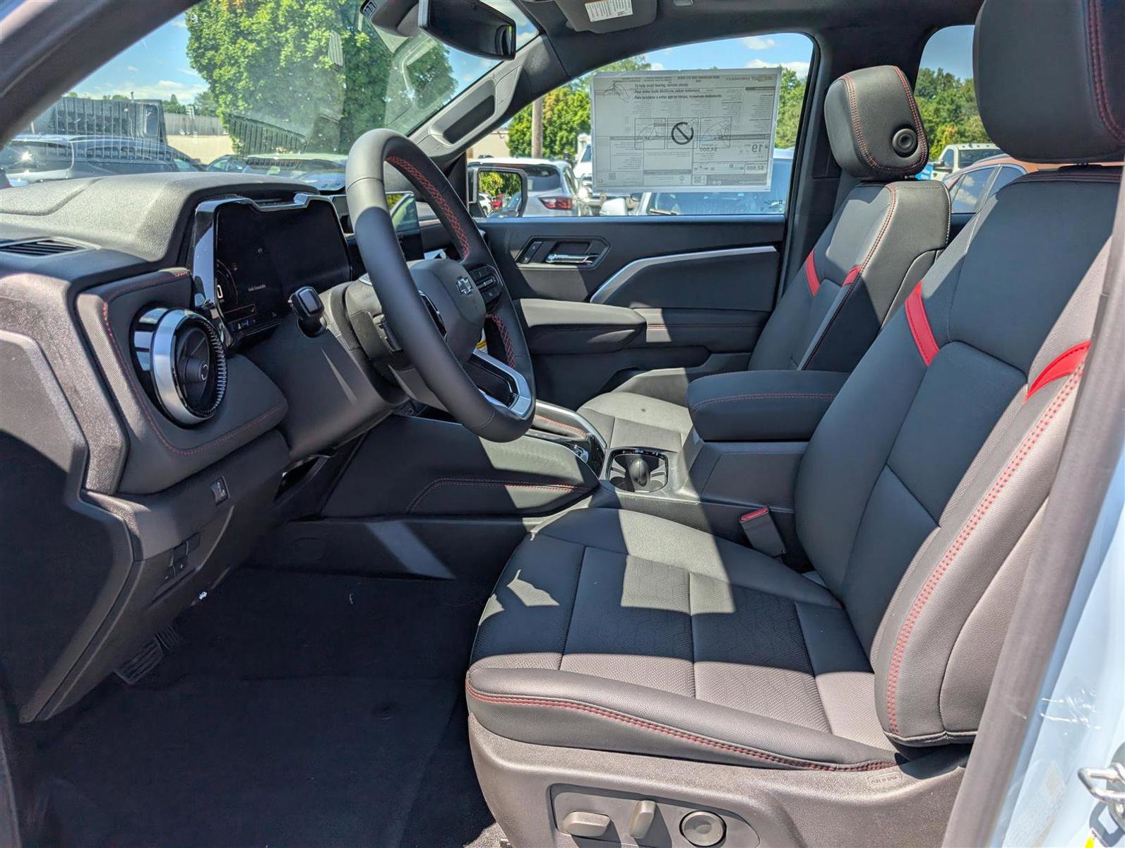 New 2026 Chevrolet Colorado Z71 w/ Technology Package image 12
