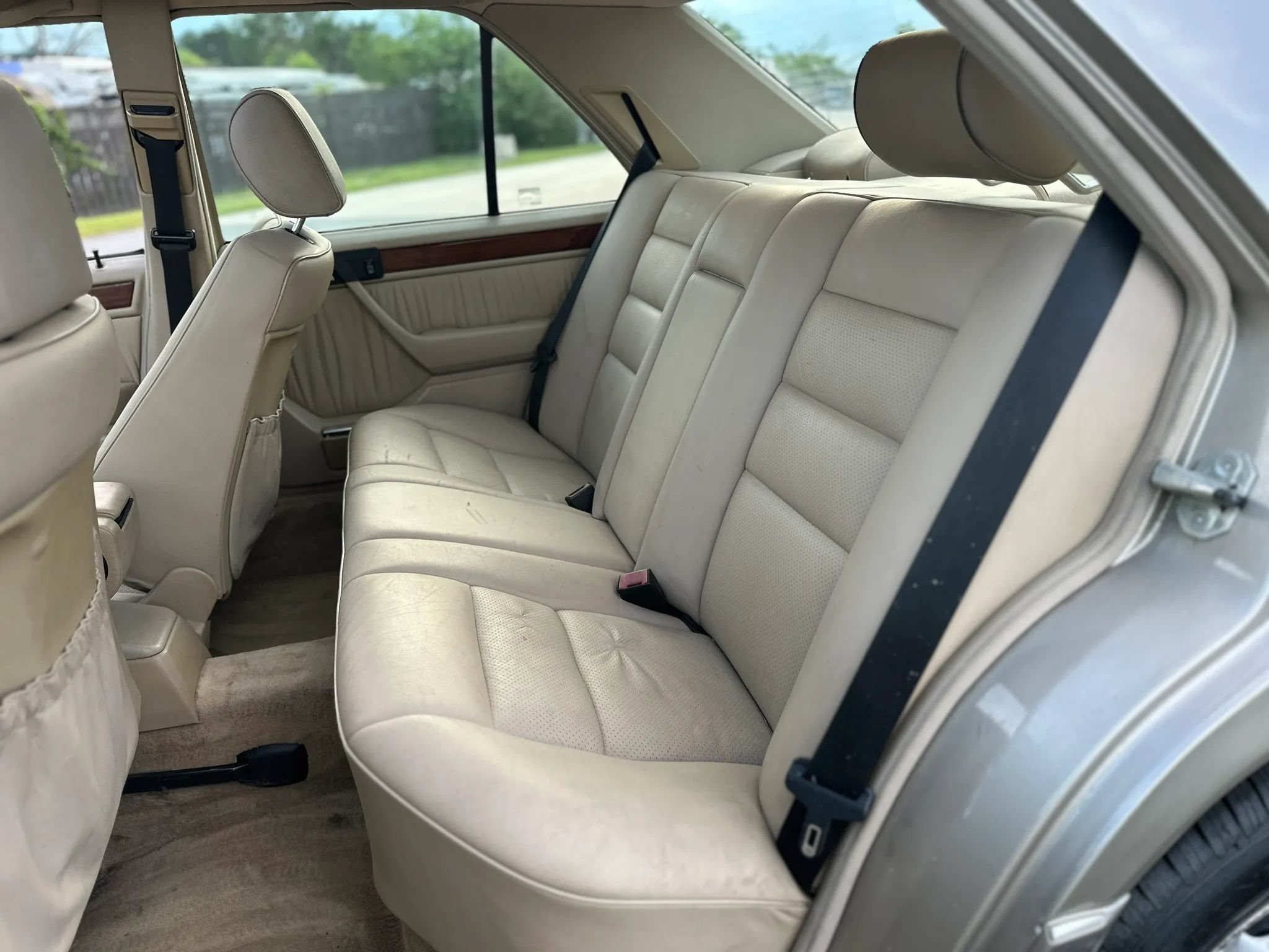 Used 1994 Mercedes-Benz E 320 Sedan image 57