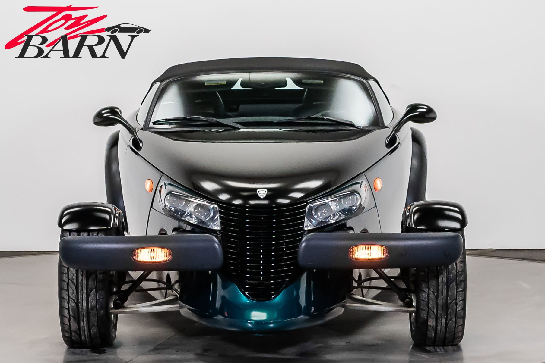 Used 2000 Plymouth Prowler image 16