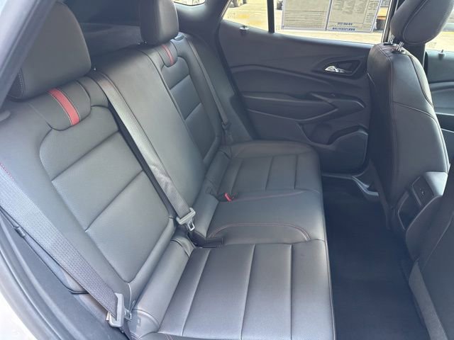 Used 2025 Chevrolet Trax RS w/ Sunroof Package FWD image 25