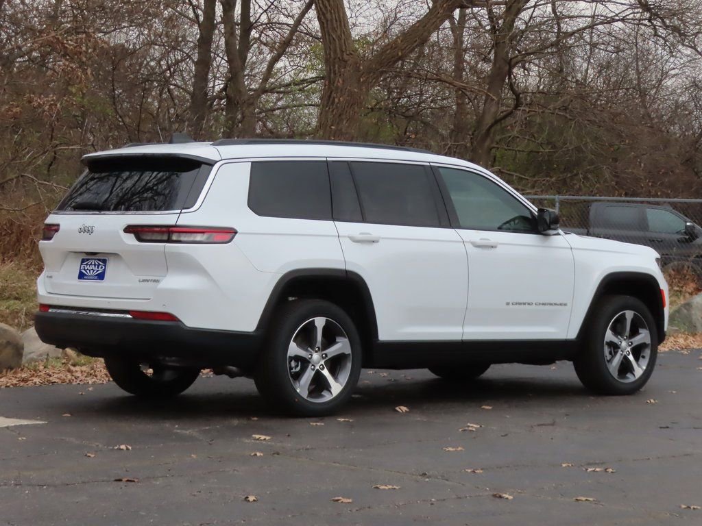New 2025 Jeep Grand Cherokee L Limited w/ Trailer Tow Package image 3