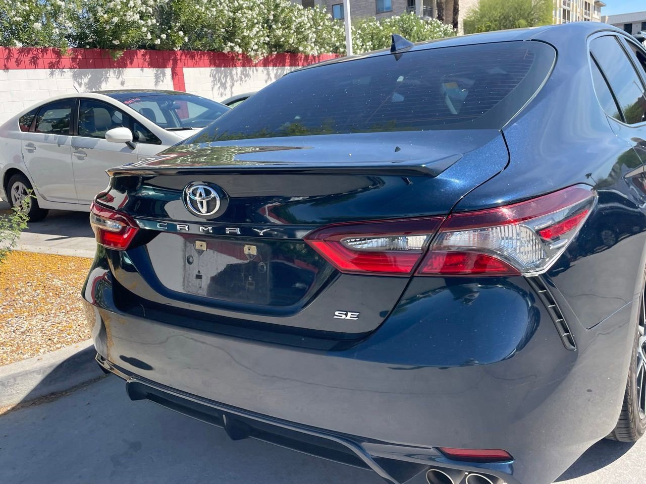 Used 2021 Toyota Camry SE w/ Convenience Package image 4