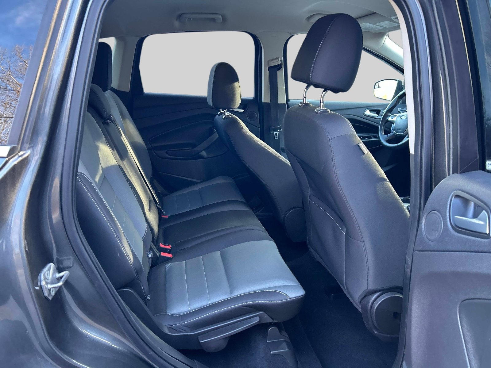 Used 2016 Ford Escape SE w/ Equipment Group 201A image 13