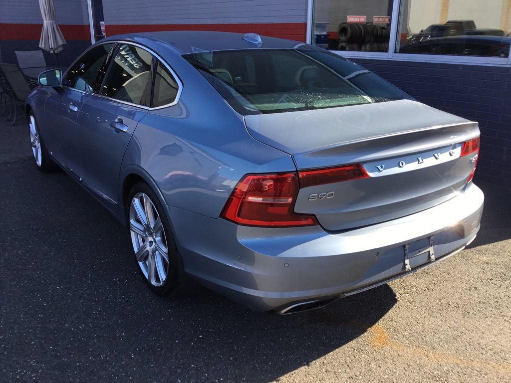 Used 2017 Volvo S90 T6 Inscription w/ Vision Package AWD/4WD image 4