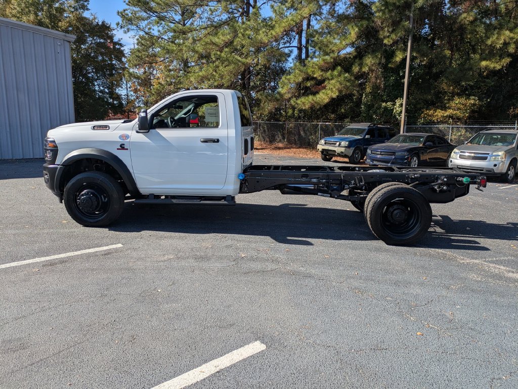 New 2026 RAM 4500 Tradesman AWD/4WD image 6