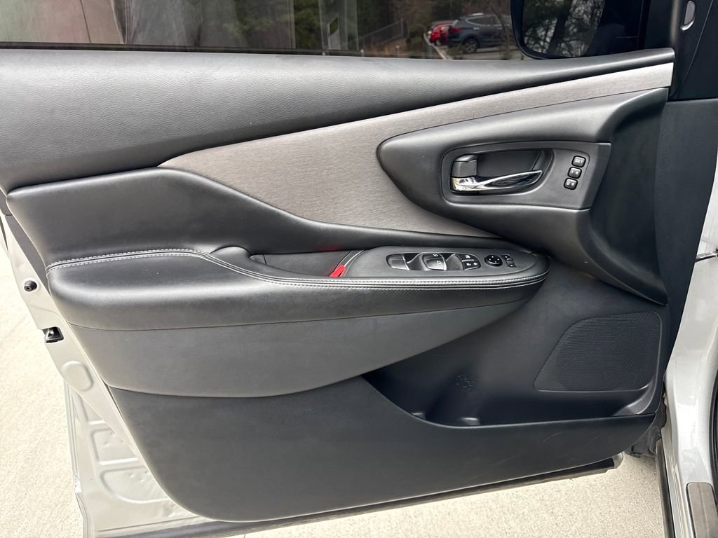 Used 2023 Nissan Murano SL w/ SL Moonroof Package image 14