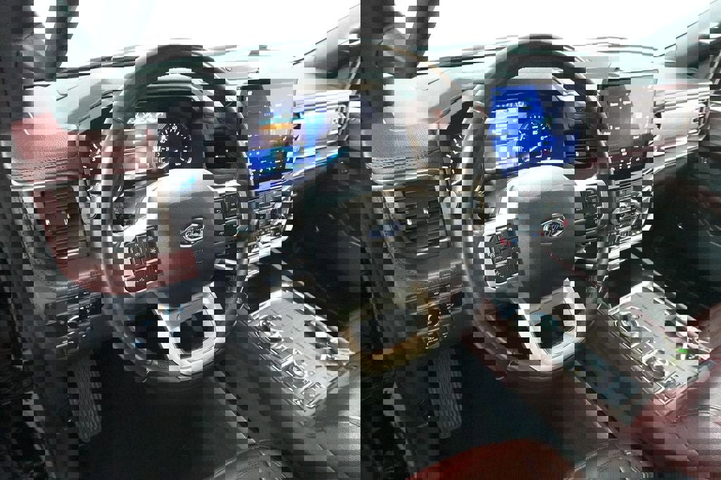 Certified 2024 Ford Expedition Limited image 26