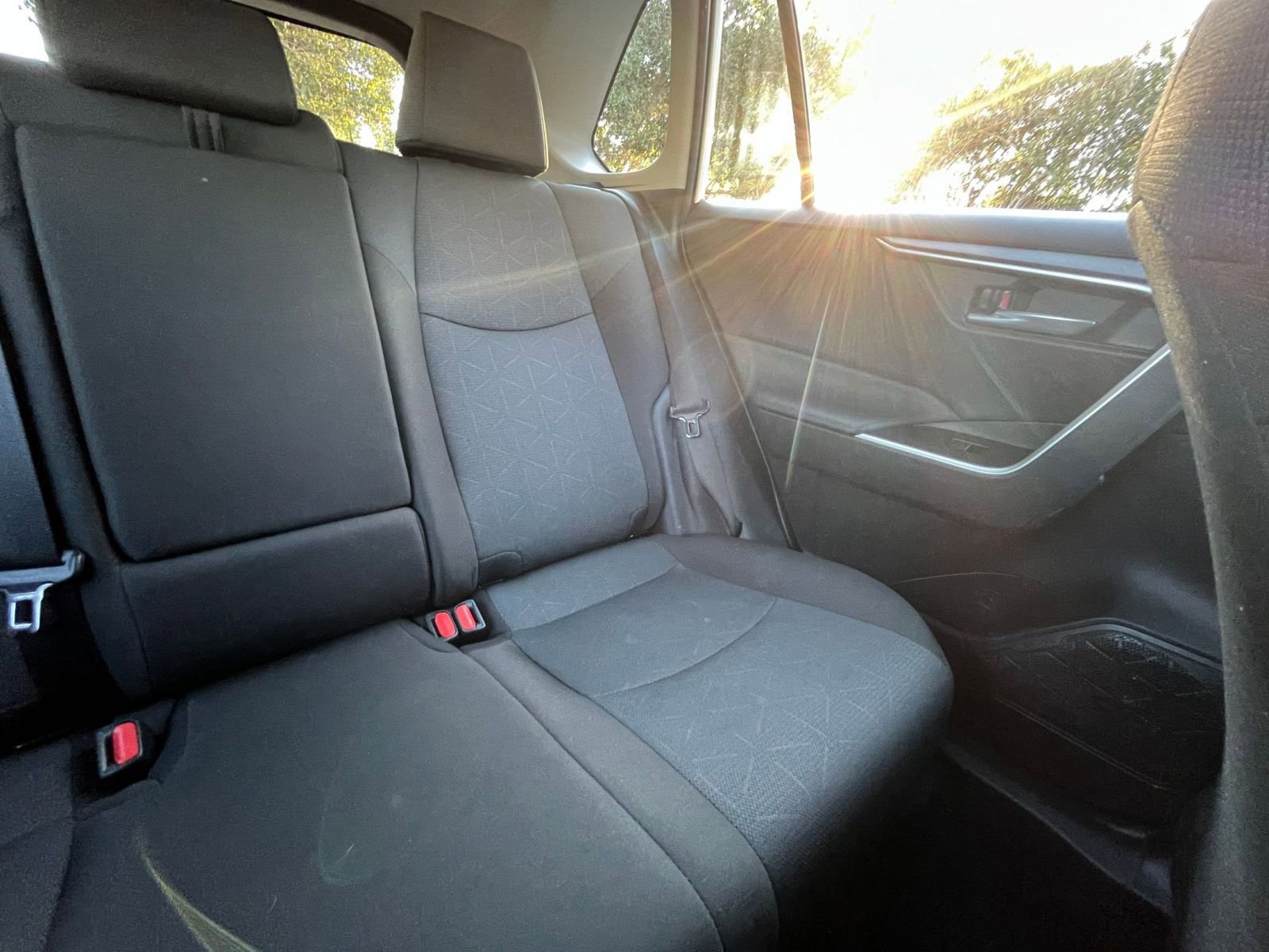 Used 2025 Toyota RAV4 XLE w/ Convenience Package image 38