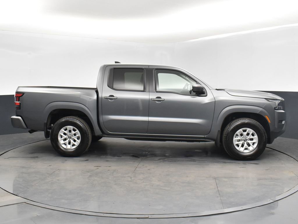 Used 2024 Nissan Frontier SV image 23