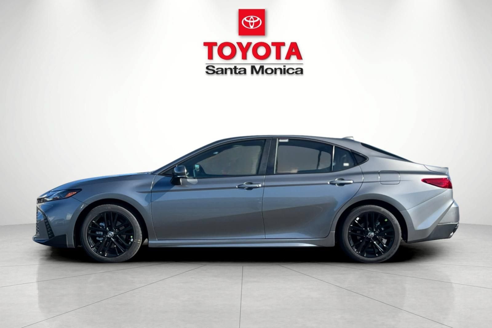 New 2026 Toyota Camry SE FWD image 8