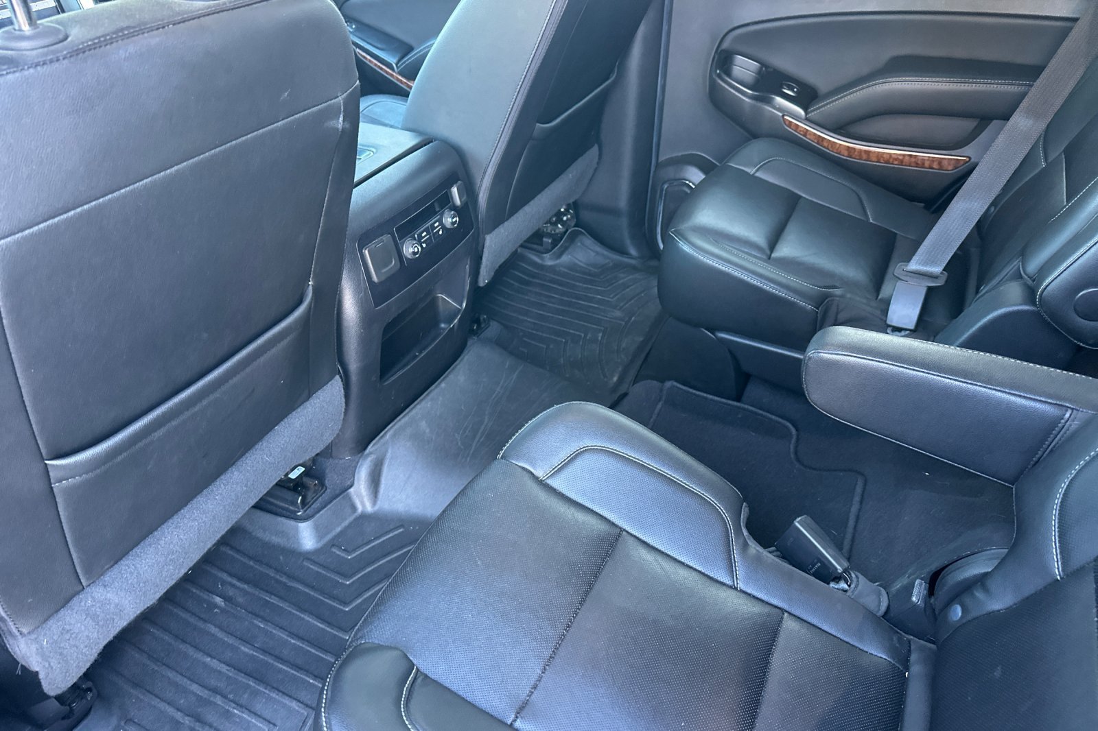 Used 2020 Chevrolet Tahoe Premier AWD/4WD image 15