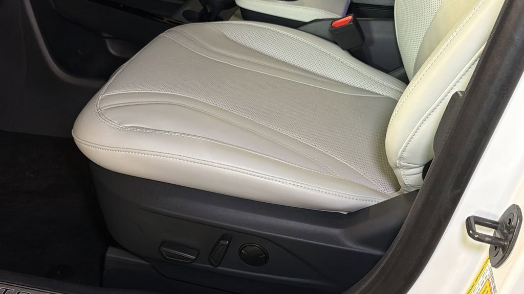Used 2022 Ford Mustang Mach-E Premium w/ Ice White Appearance Package RWD image 24