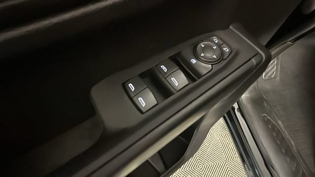 Used 2022 Chevrolet Silverado 1500 Custom AWD/4WD image 10