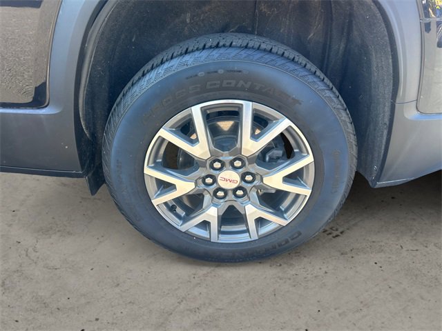 Used 2023 GMC Acadia SLE image 14