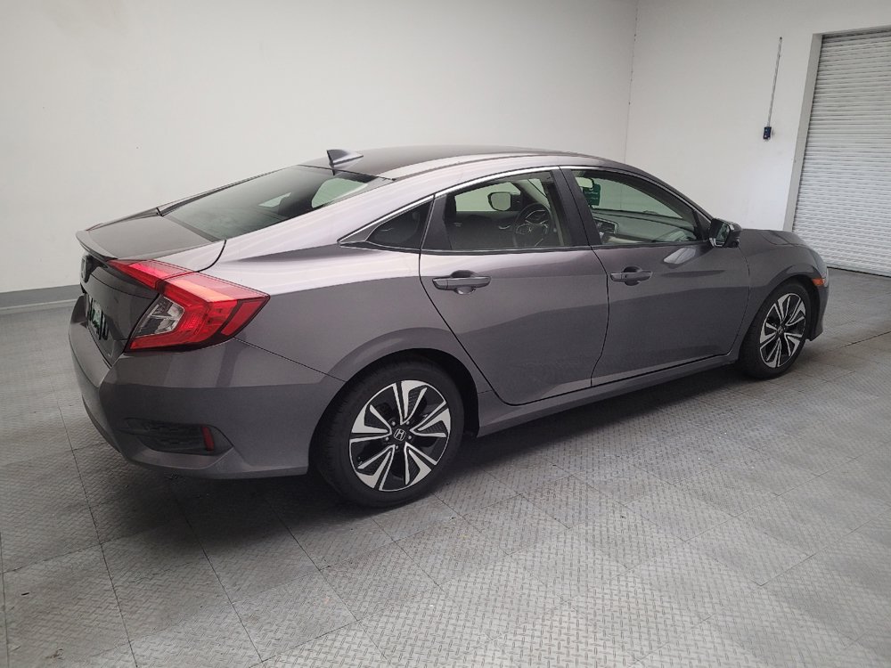 Used 2018 Honda Civic EX-T image 10