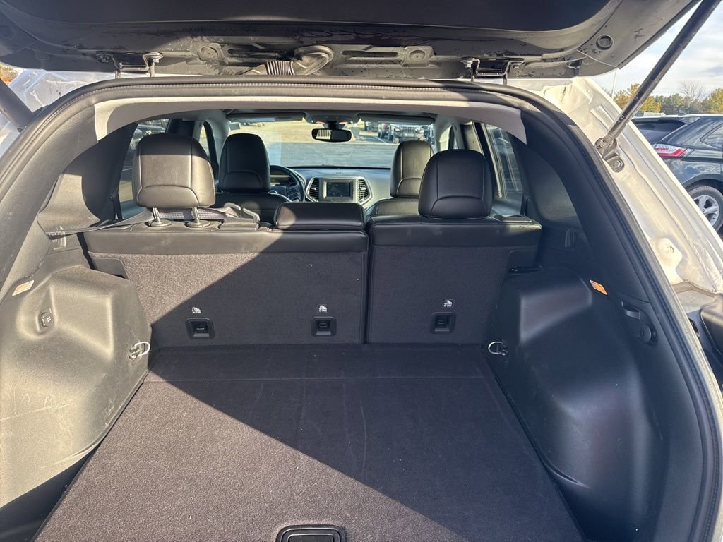 Used 2020 Jeep Cherokee Latitude Plus w/ Comfort/Convenience Group image 14