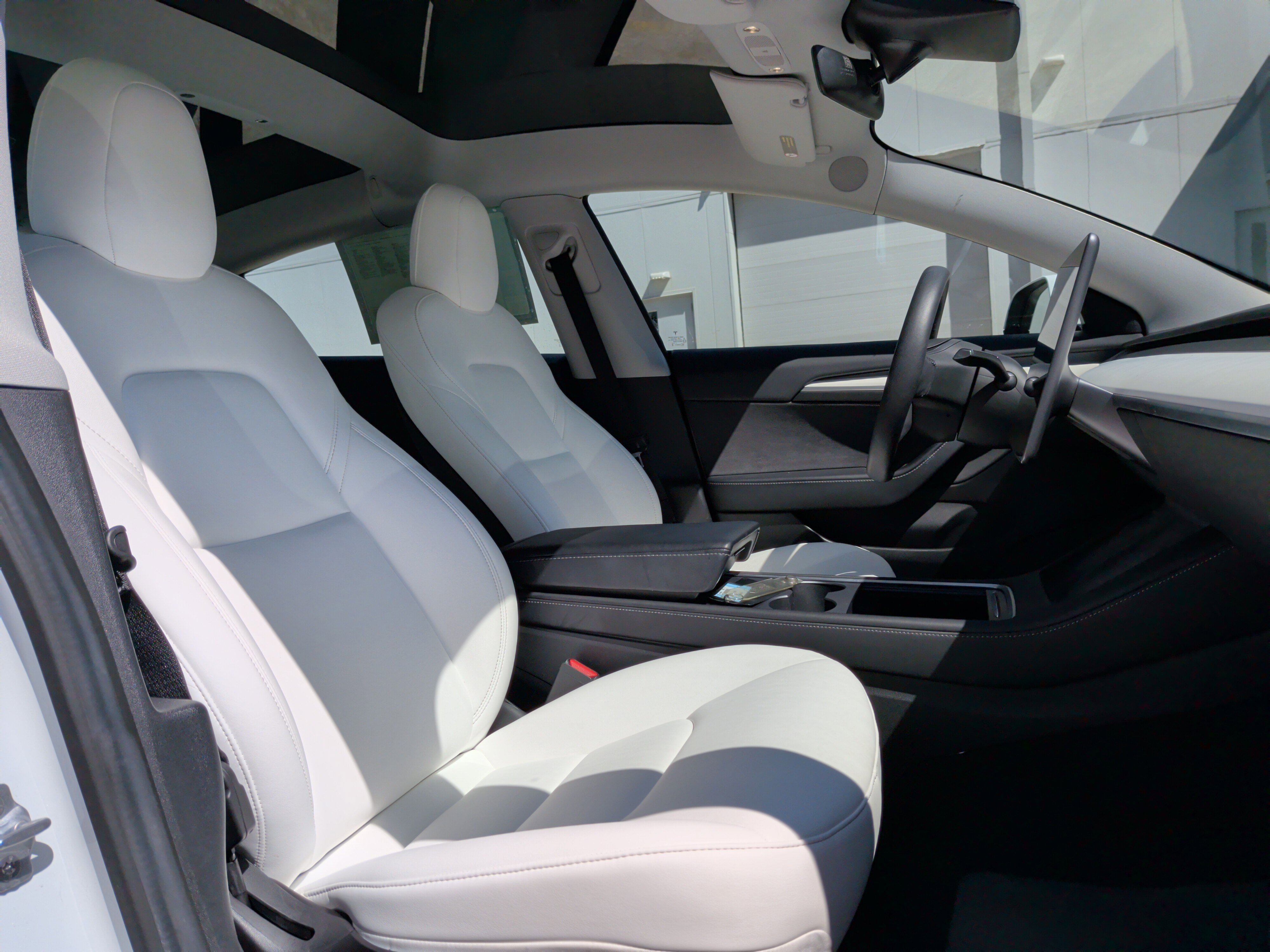 Used 2021 Tesla Model 3 Standard Range Plus image 34