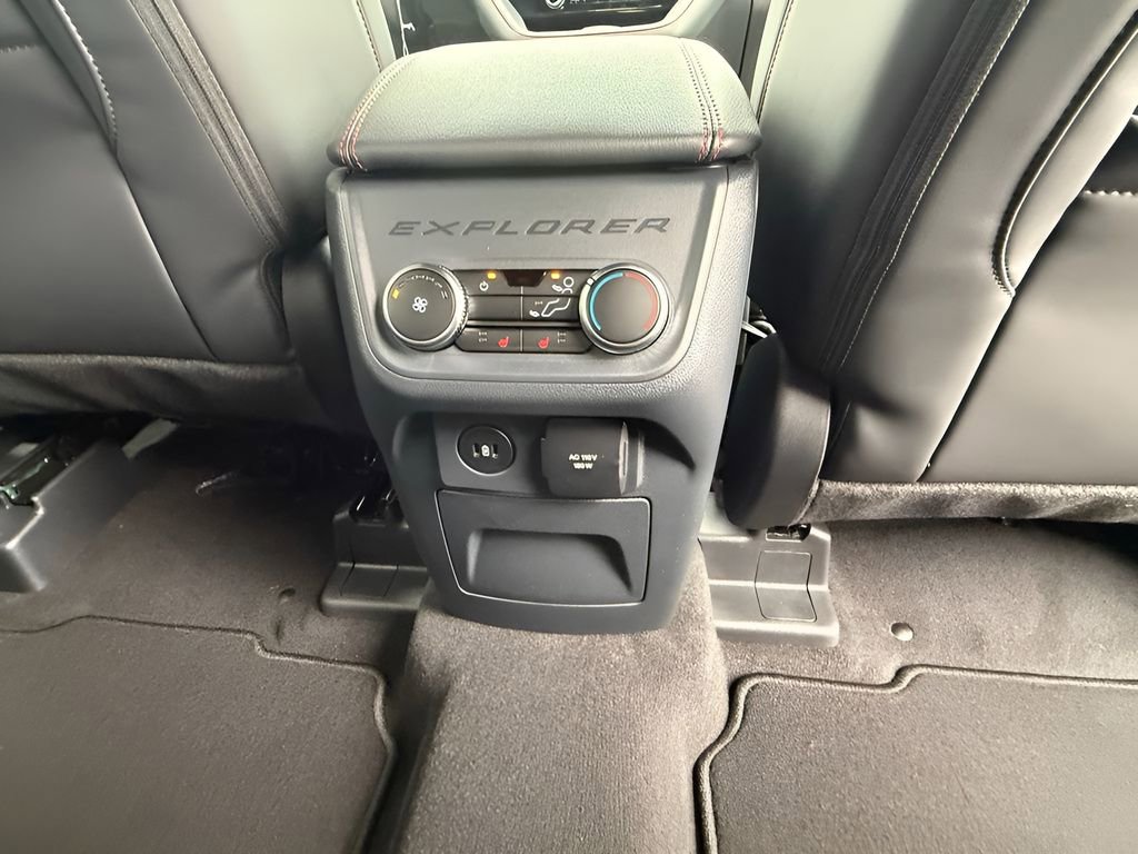 New 2026 Ford Explorer ST-Line w/ ST-Line Street Pack image 16