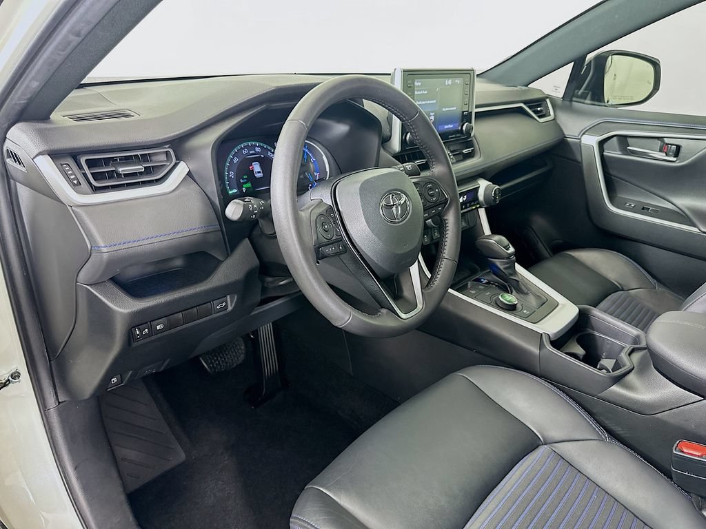 Used 2021 Toyota RAV4 XSE AWD/4WD image 9