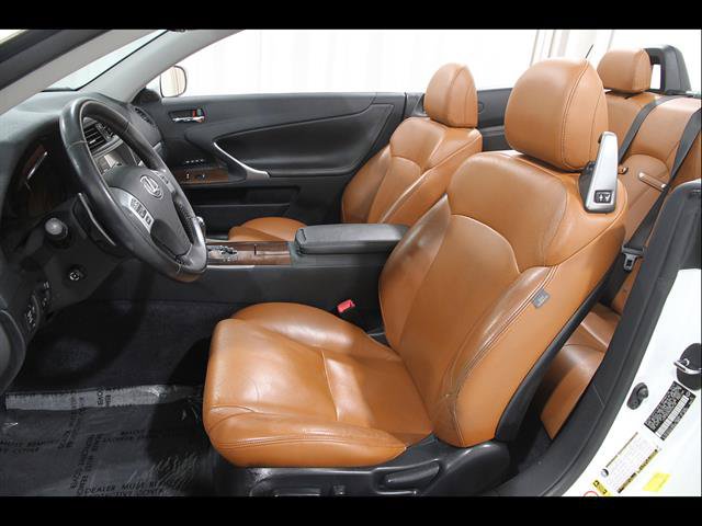 Used 2013 Lexus IS 250C w/ Luxury Pkg RWD image 6