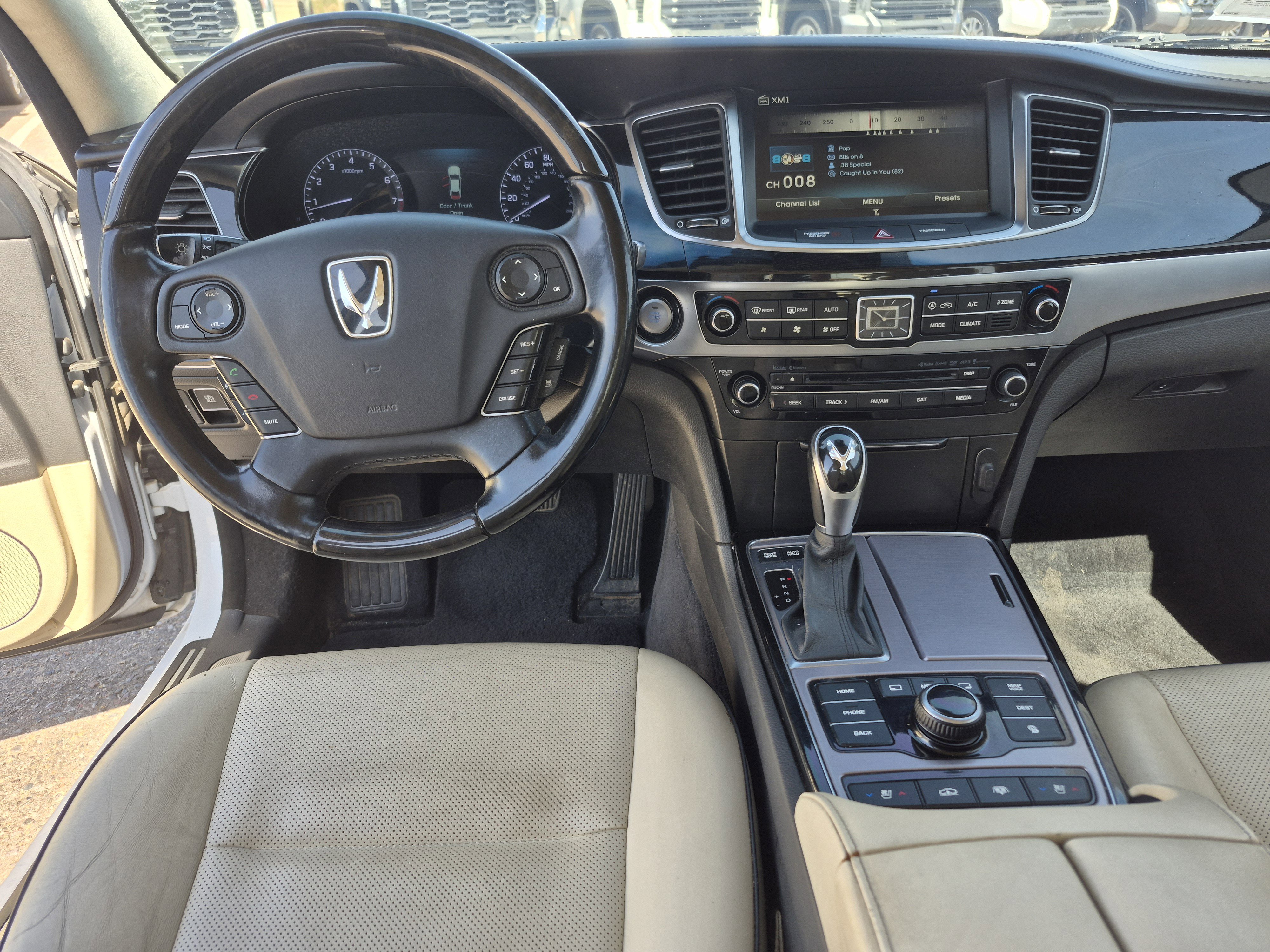 Used 2015 Hyundai Equus Signature RWD image 18