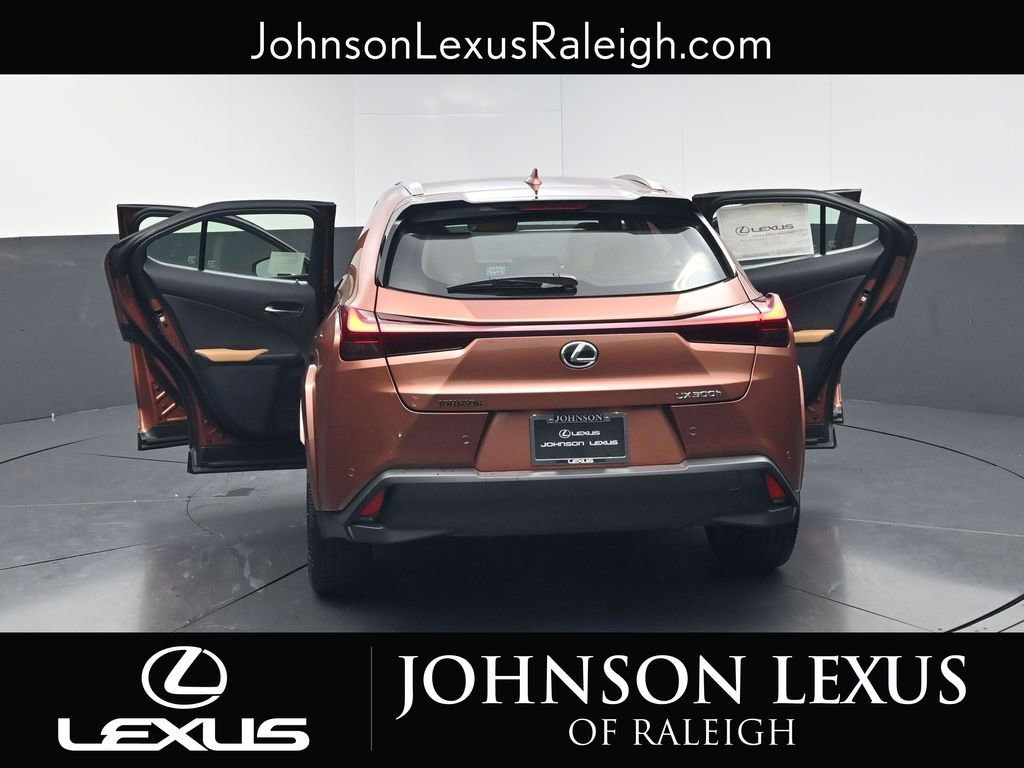 New 2026 Lexus UX 300h FWD image 34