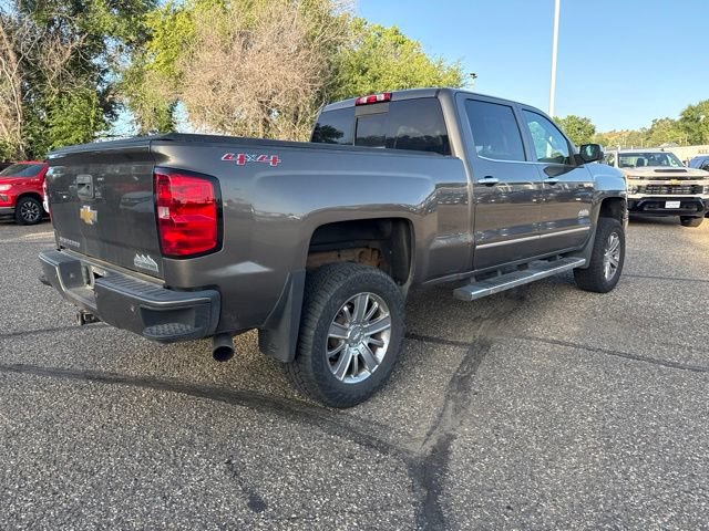 Used 2015 Chevrolet Silverado 1500 High Country w/ High Country Premium Package AWD/4WD image 4