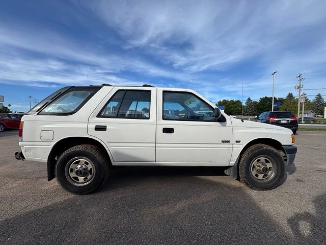Used 1997 Isuzu Rodeo S RWD image 8