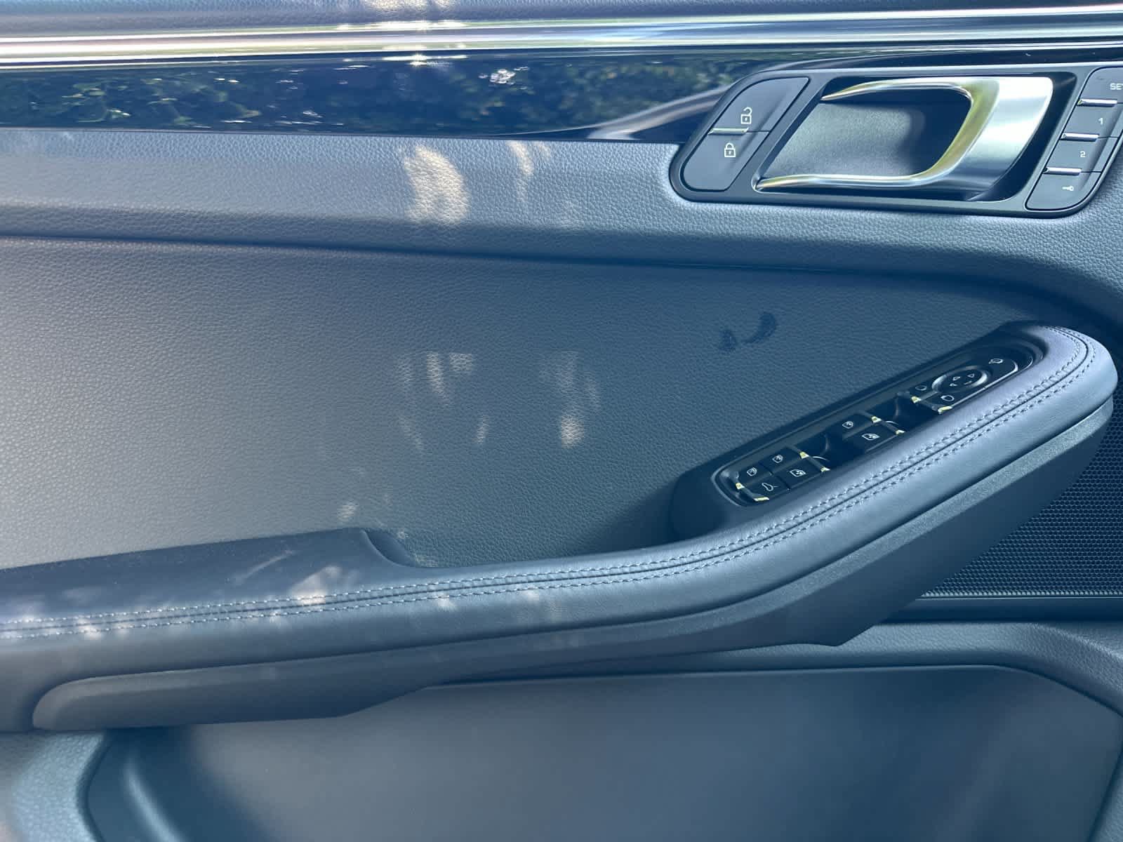 New 2026 Porsche Macan Turbo AWD/4WD image 12