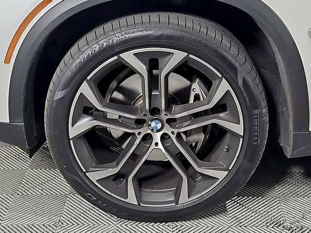 Used 2024 BMW X5 xDrive40i w/ Parking Assistance Package image 8
