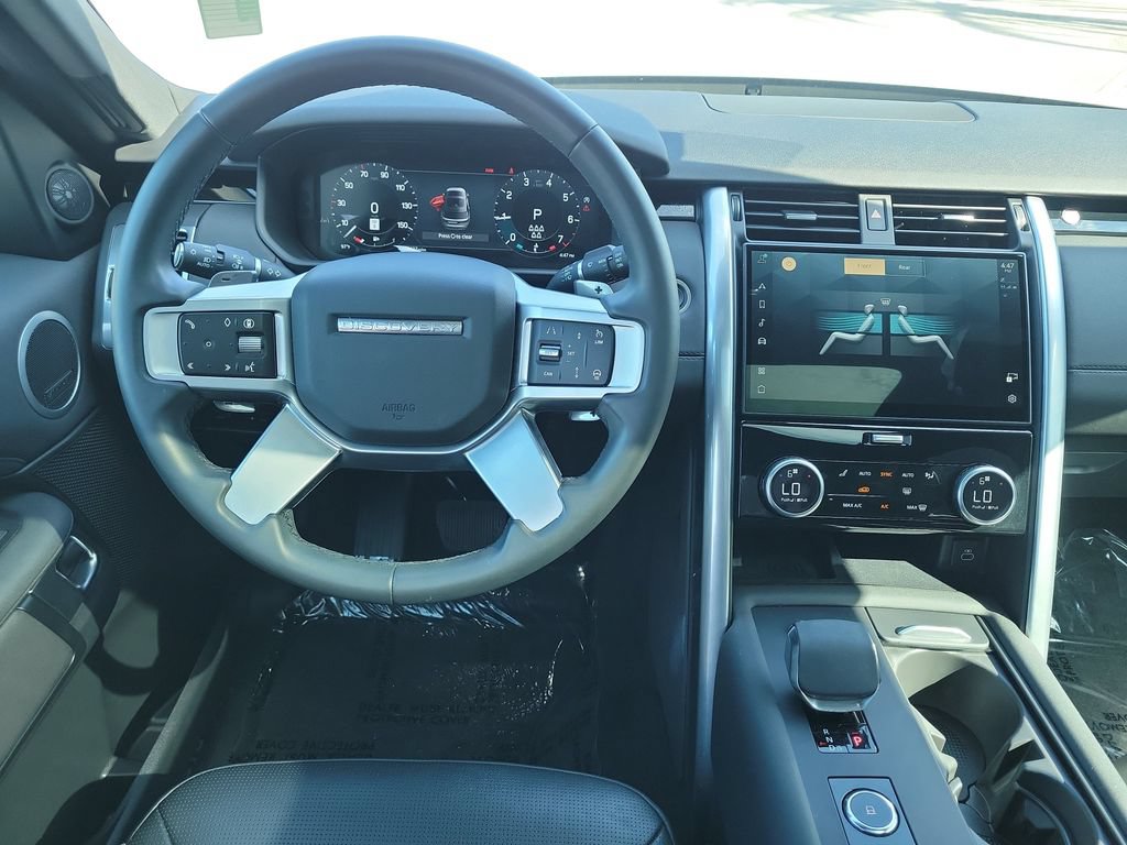 Certified 2025 Land Rover Discovery S AWD/4WD image 19