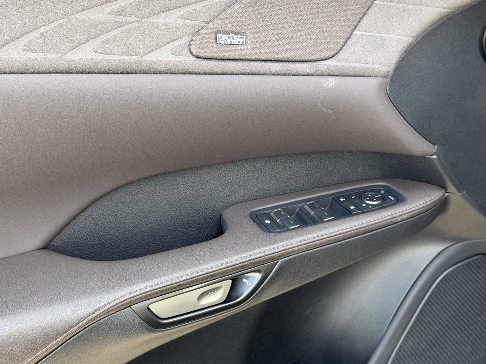 Used 2023 Lexus RX 350 w/ Luxury Package image 9