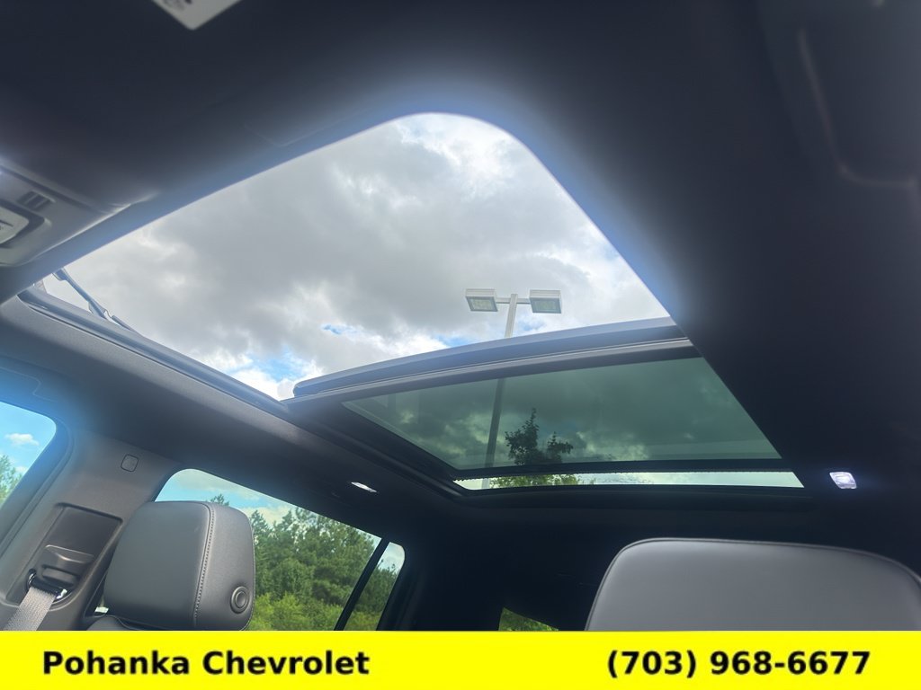 New 2026 Chevrolet Suburban Z71 w/ Comfort Package AWD/4WD image 20