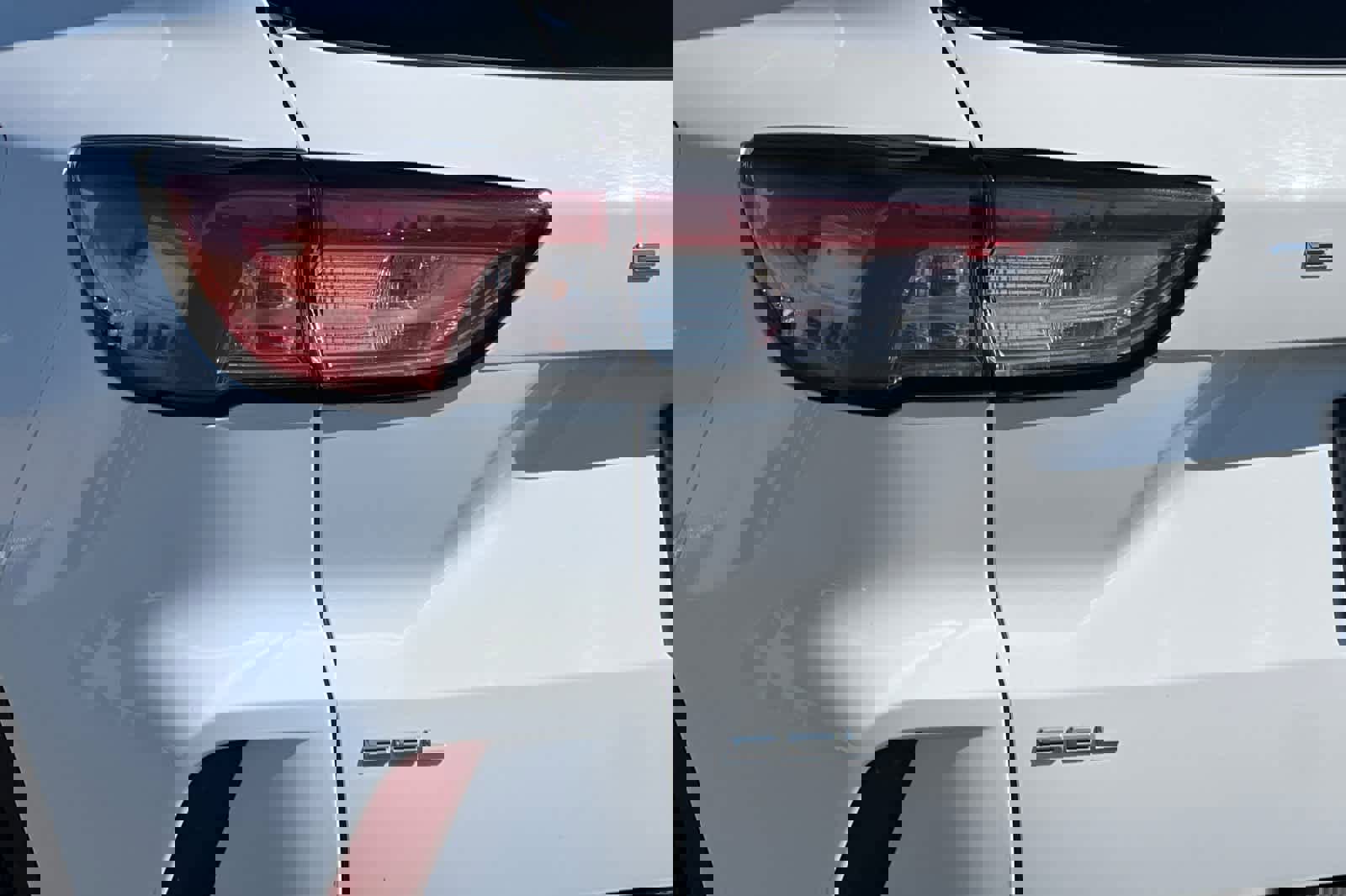 Used 2020 Ford Escape SEL image 32