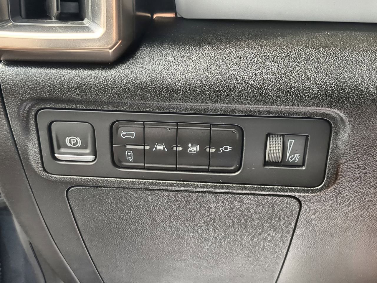 Used 2025 GMC Hummer EV 2X image 18