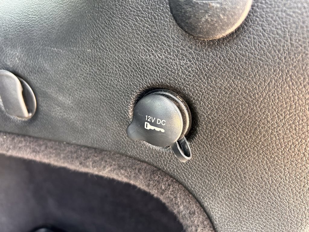 Used 2019 Jeep Grand Cherokee Altitude AWD/4WD image 17