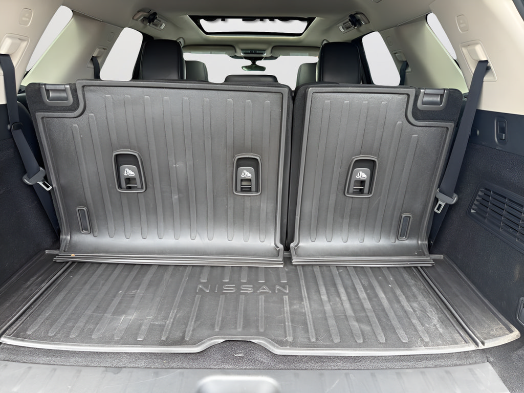 Certified 2023 Nissan Pathfinder Platinum w/ Cargo Package AWD/4WD image 12