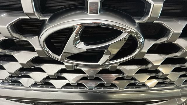 Used 2021 Hyundai Santa Fe SEL w/ Convenience Package FWD image 8