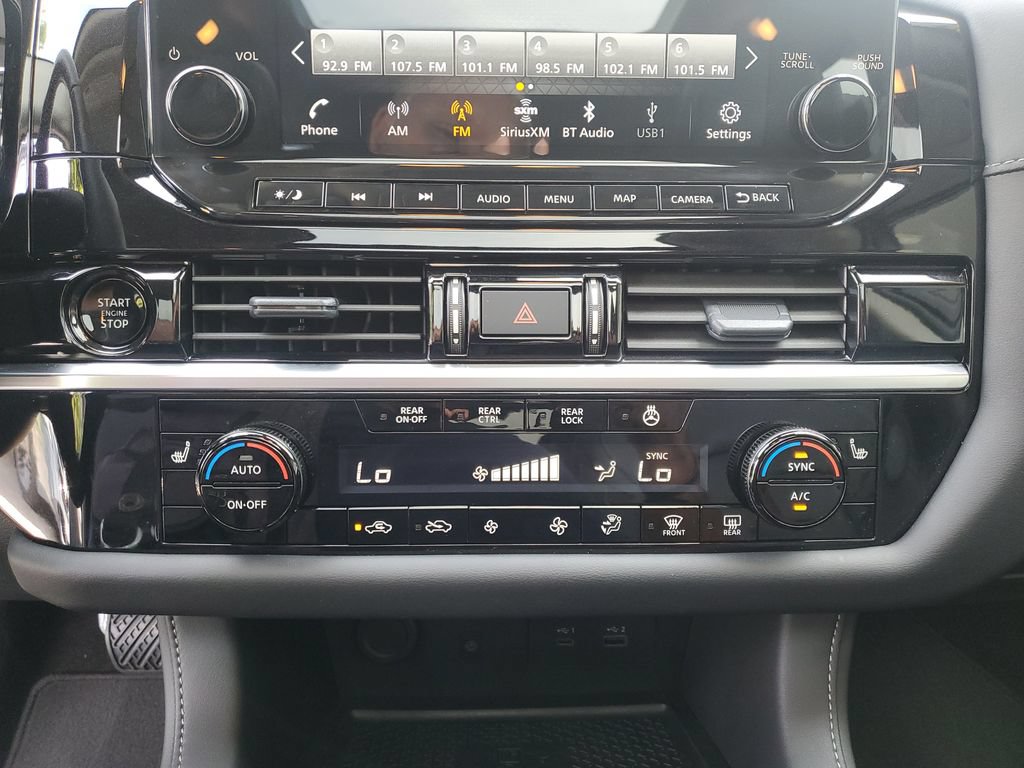 Certified 2025 Nissan Pathfinder SL w/ SL Premium Package FWD image 32