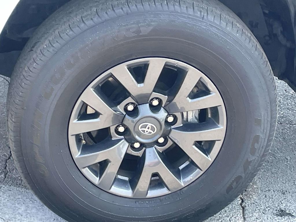 Used 2023 Toyota Tacoma SR5 w/ Technology Package image 22