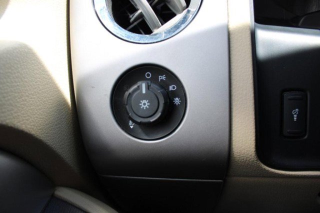 Used 2017 Ford Expedition EL XLT w/ Equipment Group 202A image 26