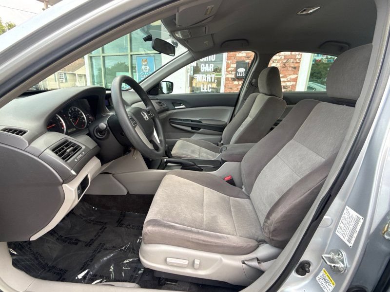 Used 2009 Honda Accord LX-P image 11