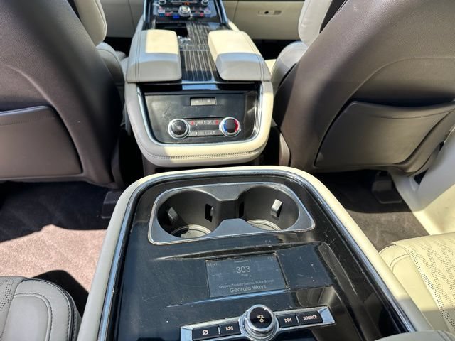 Used 2021 Lincoln Navigator Black Label AWD/4WD image 18