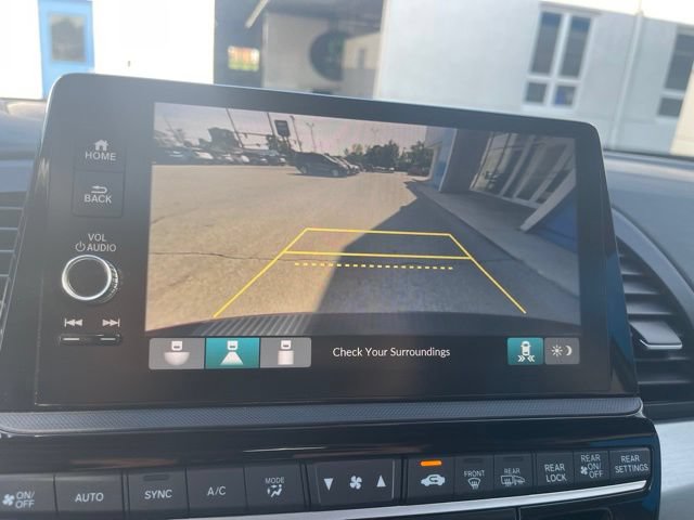 Used 2025 Honda Odyssey EX-L image 9